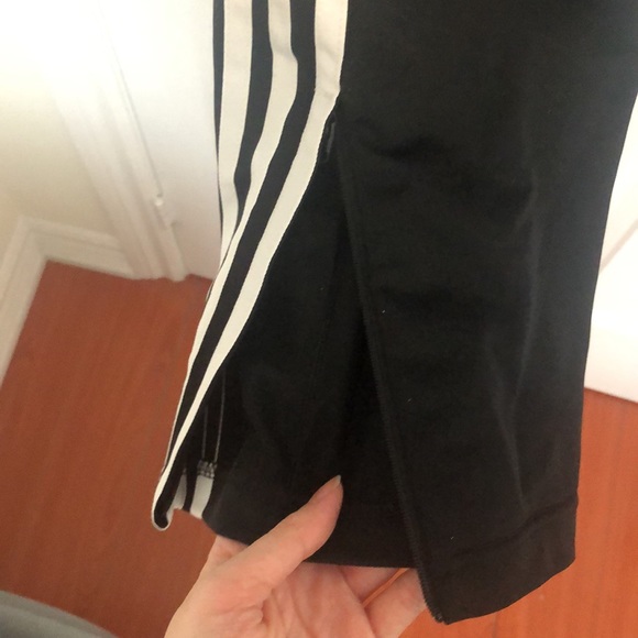 Adidas Sports Pants brand new - Picture 3 of 3